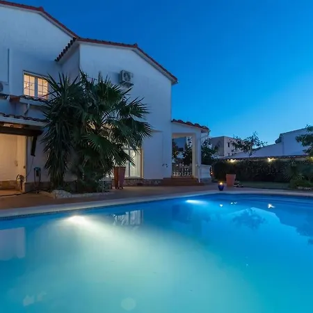 Sm21-gran En La Playa, 4 Habitaciones, Climatizada, Piscina, Barbacoa Y Wifi Empuriabrava