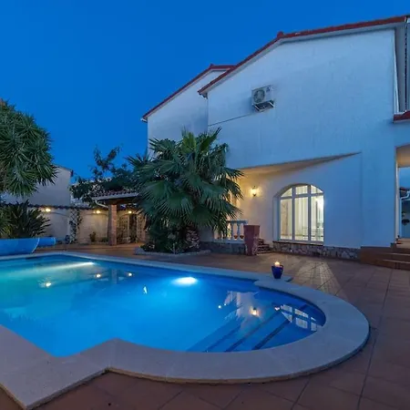 Villa Sm21-gran En La Playa, 4 Habitaciones, Climatizada, Piscina, Barbacoa Y Wifi